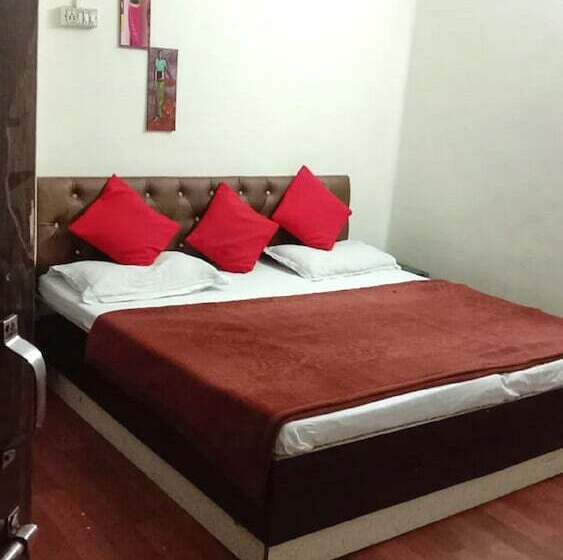 فندق Goroomgo Broadway Nainital
