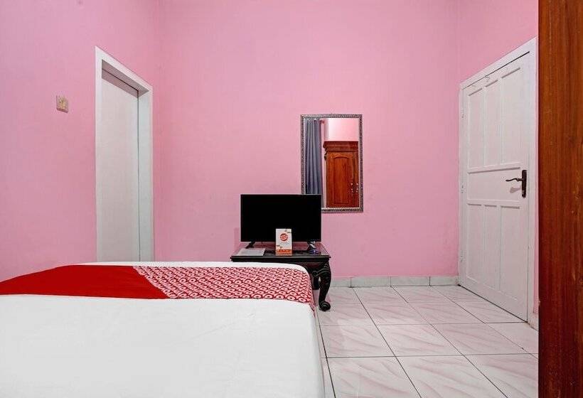 هتل Oyo 90289 Lestari Syariah Homestay