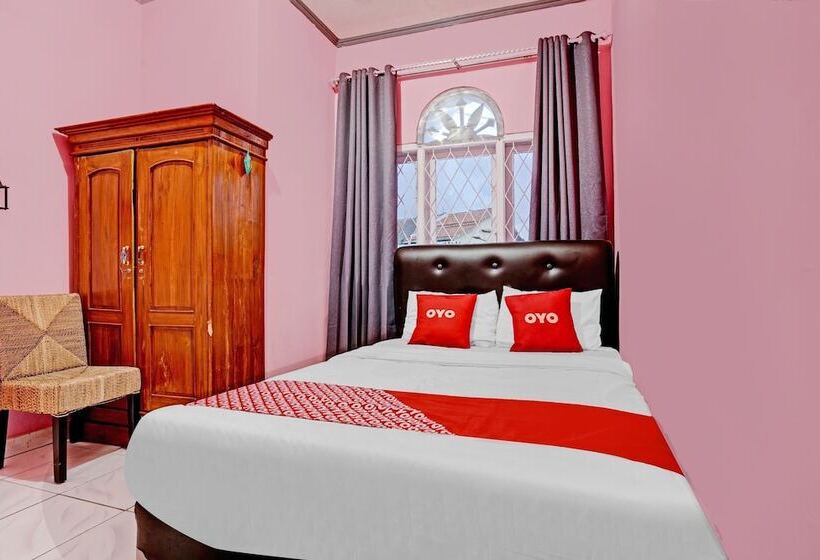 هتل Oyo 90289 Lestari Syariah Homestay