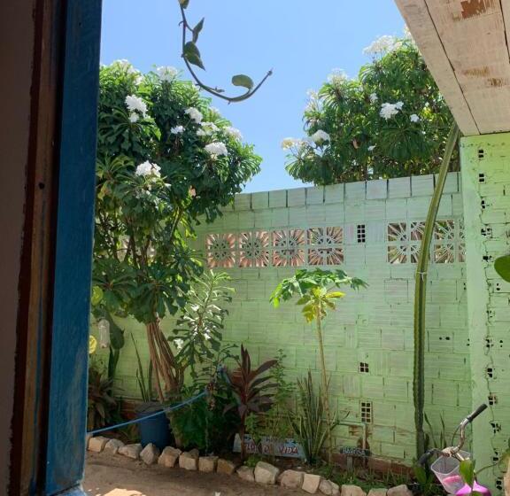 پانسیون Hostel Flor Da Vida