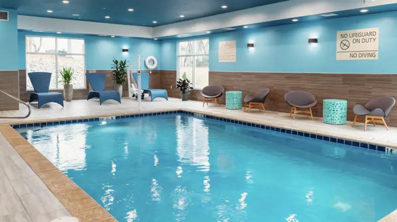Отель Hampton Inn & Suites Marshfield