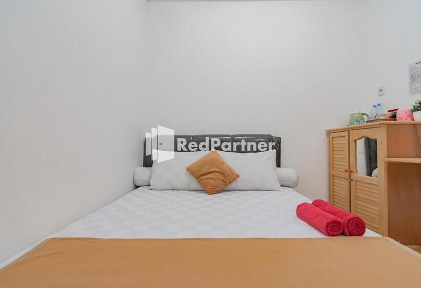 هتل Langkar Guest House Syariah Mitra Reddoorz