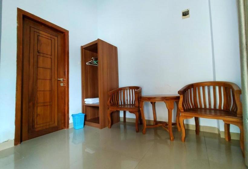 فندق Reddoorz @ Sunset Resort Bau Bau