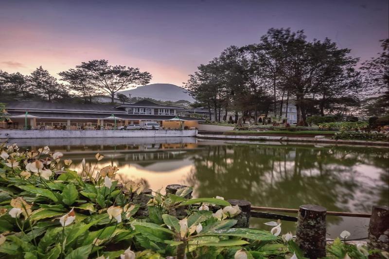 فندق Resort Agrowisata Perkebunan Tambi