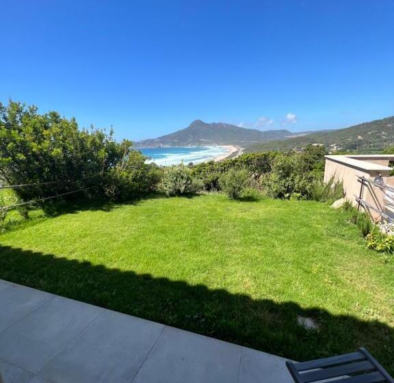 مبيت وإفطار Alelca Domo