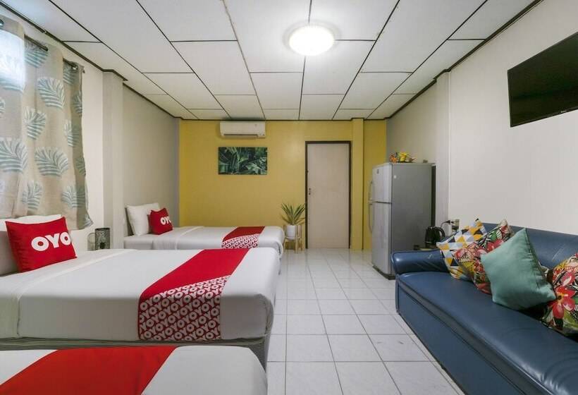 هتل Oyo 75322 Tha Burapa Resort Bangsean