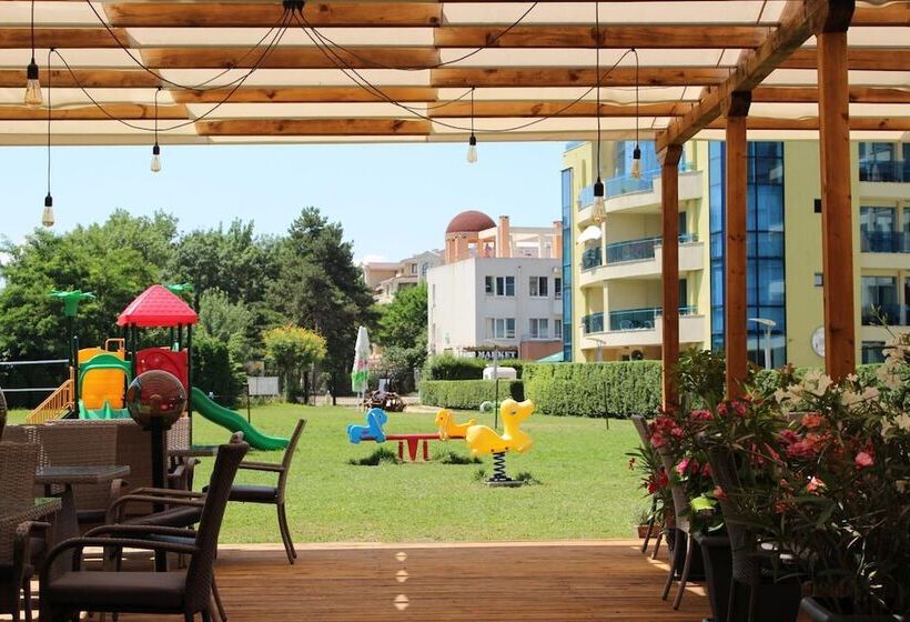 Aparthotel Marina Holiday Club   All Inclusive & Free Parking
