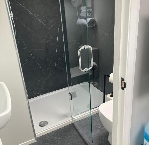 هتل Abbey Court Guest House