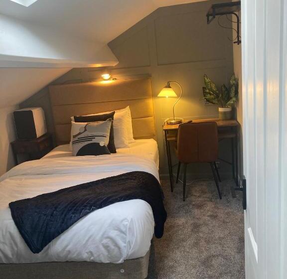 هتل Abbey Court Guest House