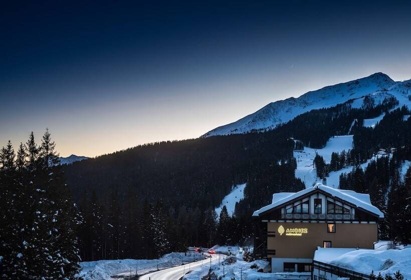 هتل Ambiez Residence