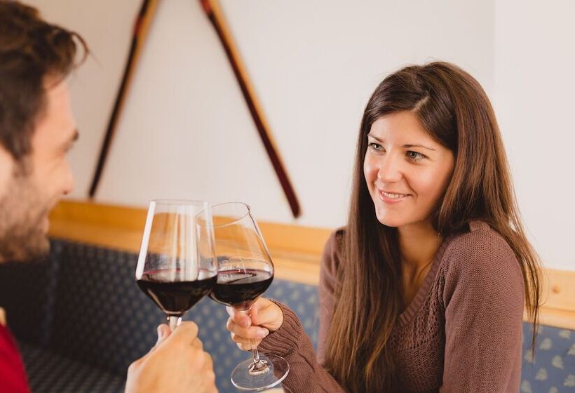 هتل Ambiez Residence