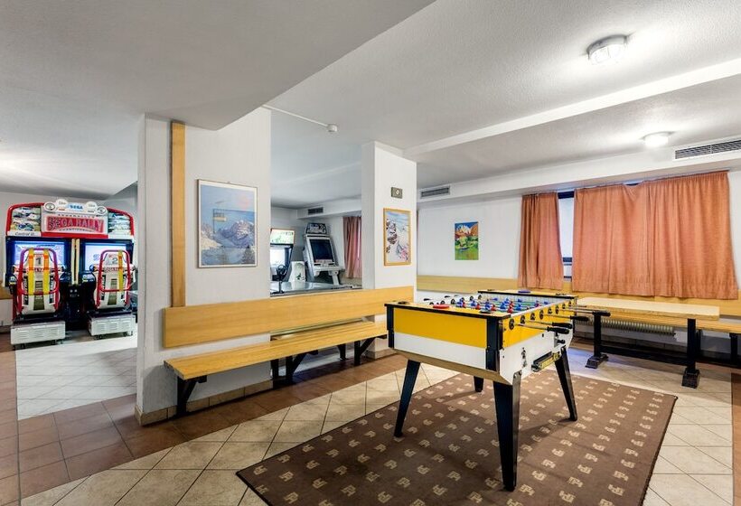 هتل Ambiez Residence