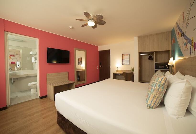 בית מלון כפרי Centro By Casa Andina