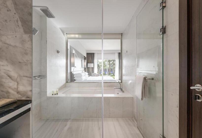 هتل Dusit Thani Lakeview Cairo