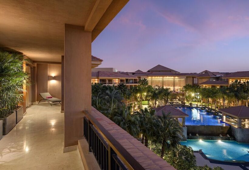 هتل Dusit Thani Lakeview Cairo
