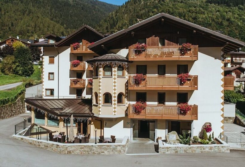 فندق Gaia Residence