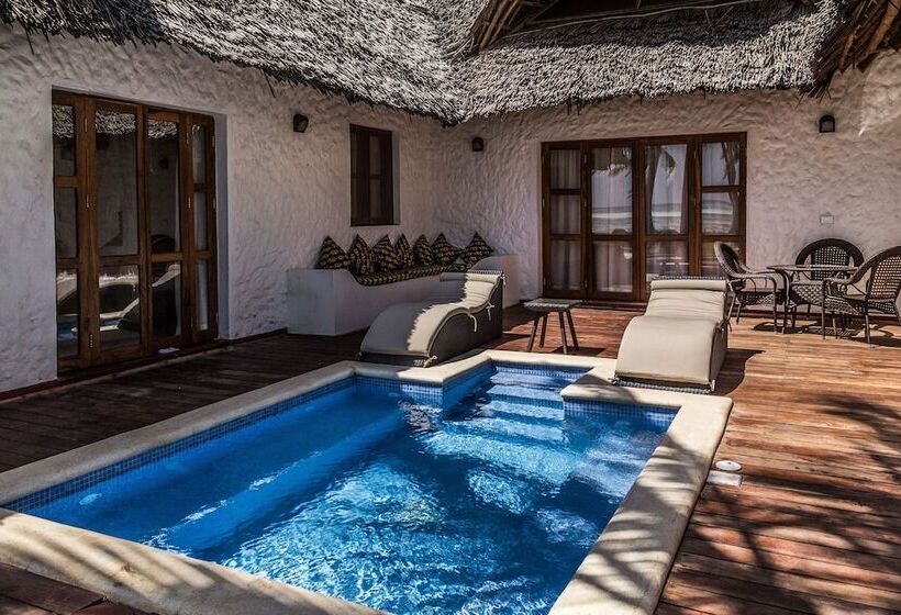 ホテル Karafuu Beach Resort & Spa