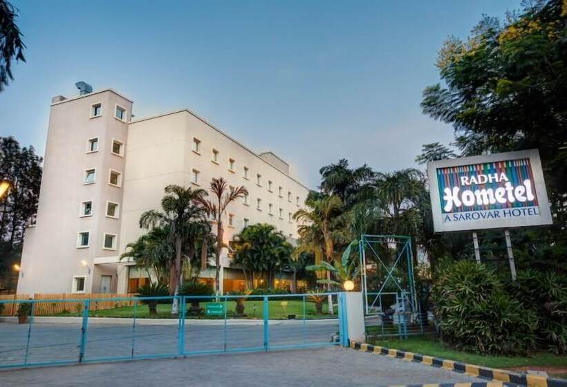 בית מלון כפרי Radha Hometel