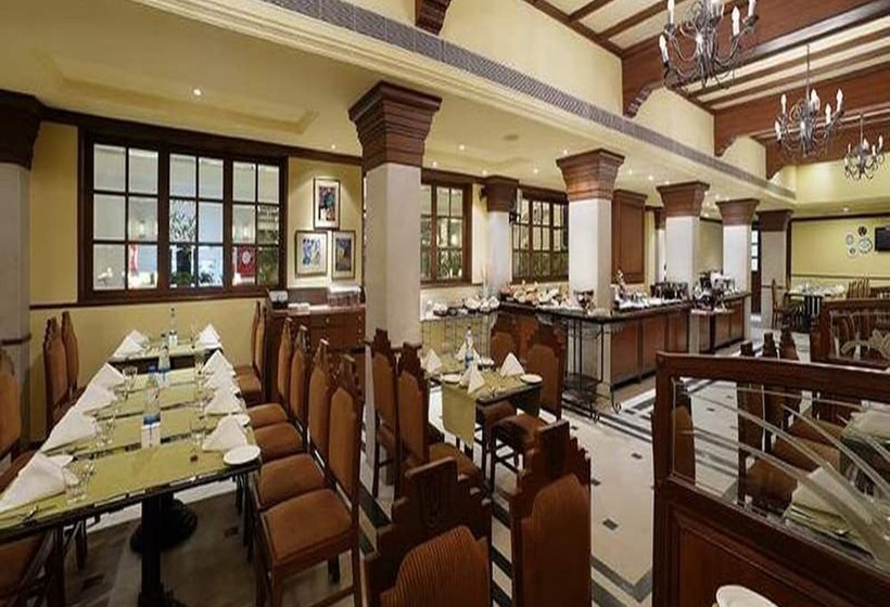 בית מלון כפרי Radha Regent, Chennai