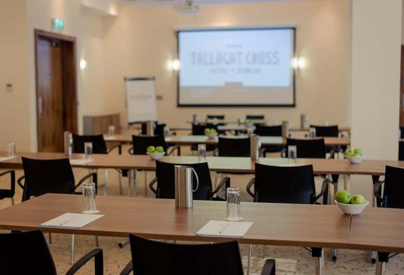فندق Tallaght Cross