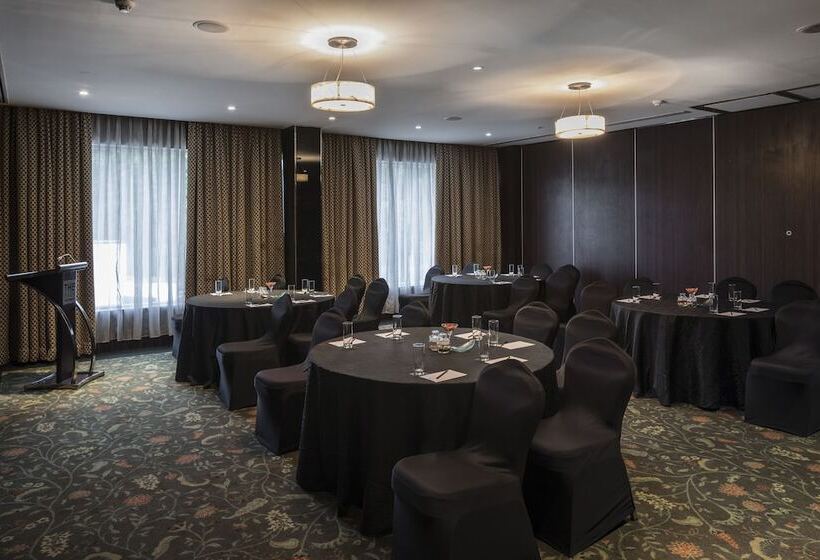 호텔 The Park Navi Mumbai