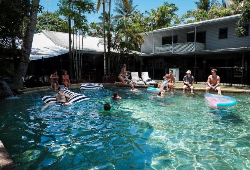 هتل Why Not Backpackers