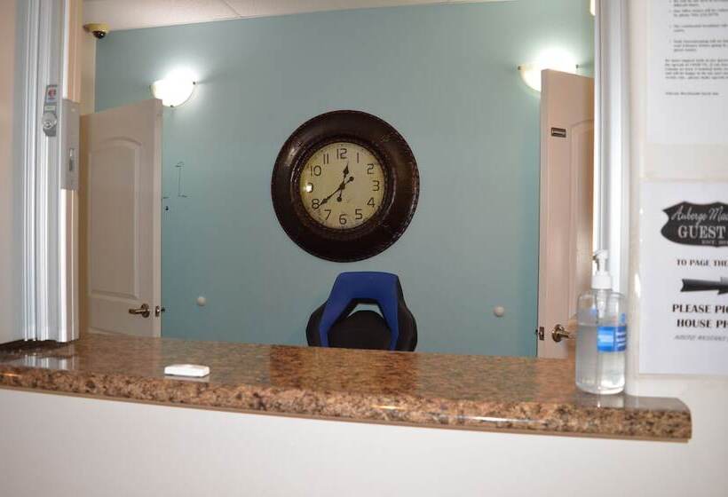 旅馆 Auberge Macdonald Guest Inn