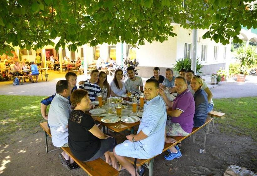 ユースホステル Gasthof In Der Exlau