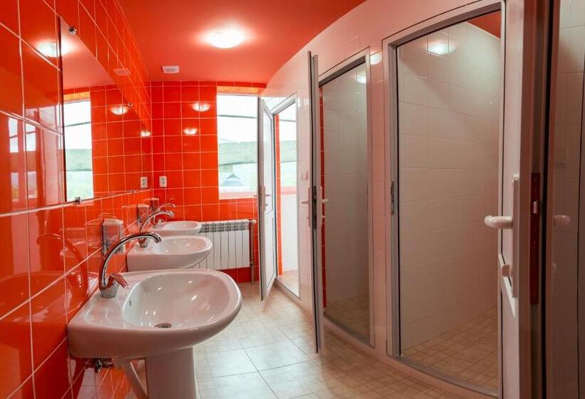 Dream Hostel Carpathians Rakhiv