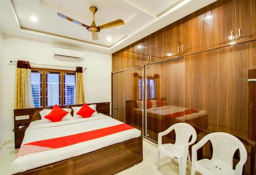 בית מלון כפרי Capital O 37958 Rvn Guest Inn