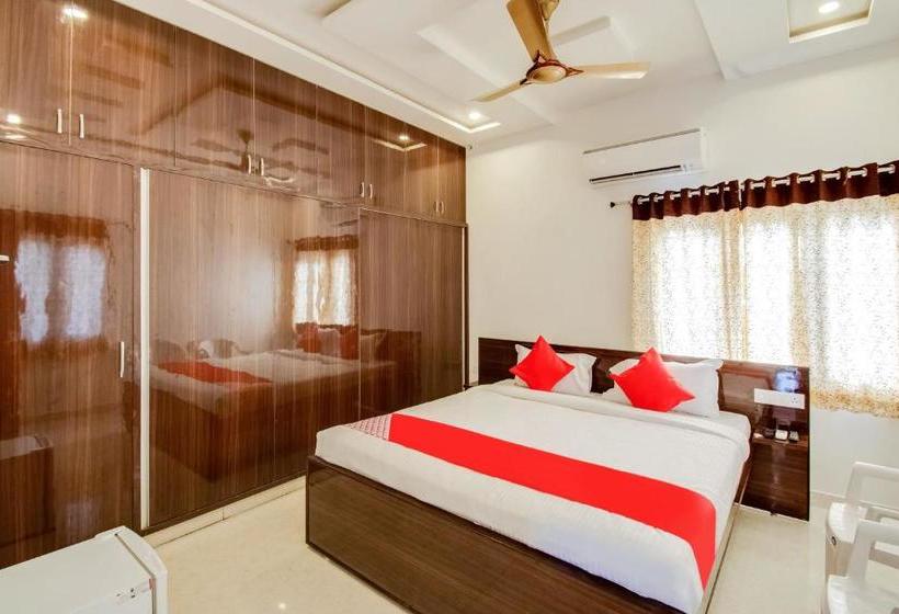 בית מלון כפרי Capital O 37958 Rvn Guest Inn