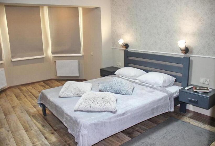 Molex Apartments 3