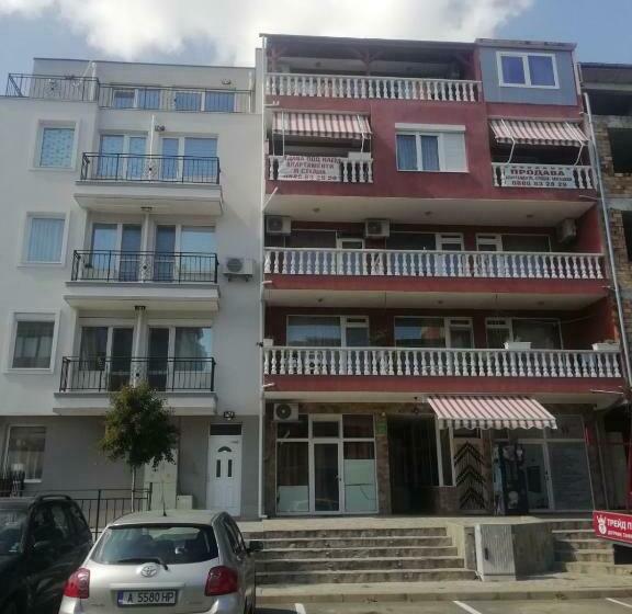 פנסיון Guest House Ceco