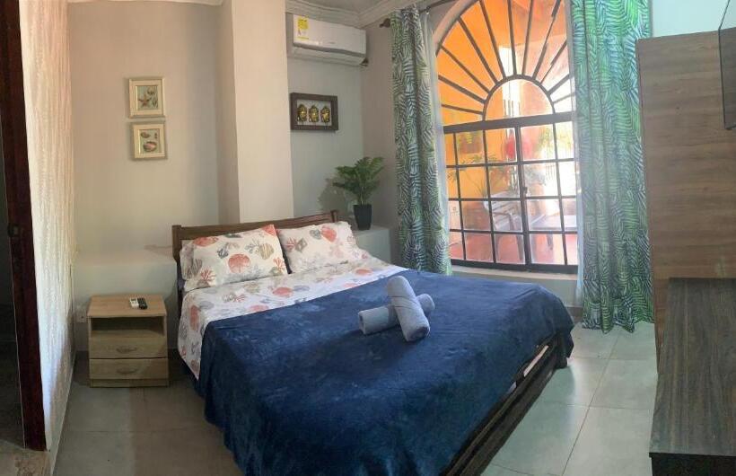 پانسیون Sarah S Place San Andres