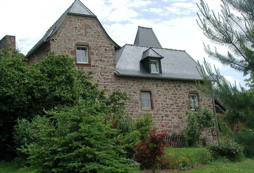 בית מלון כפרי La Roumec