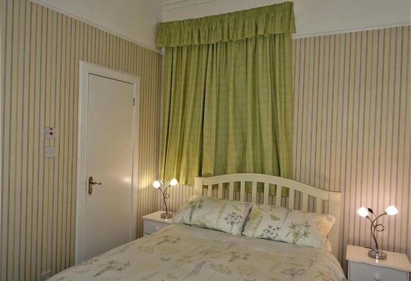 فندق Adam Guest House