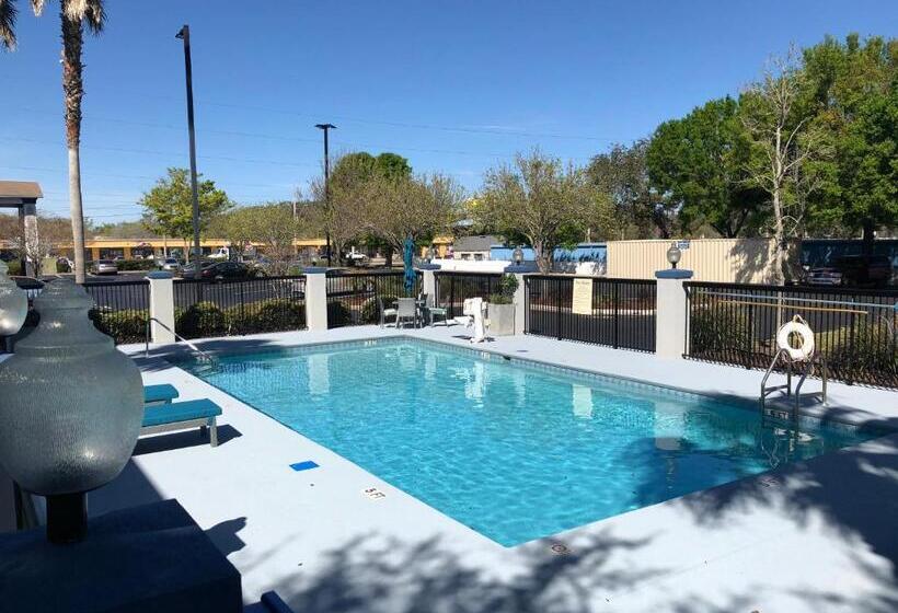 فندق Best Western Mayport Inn & Suites