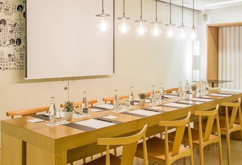 Отель Denit Barcelona