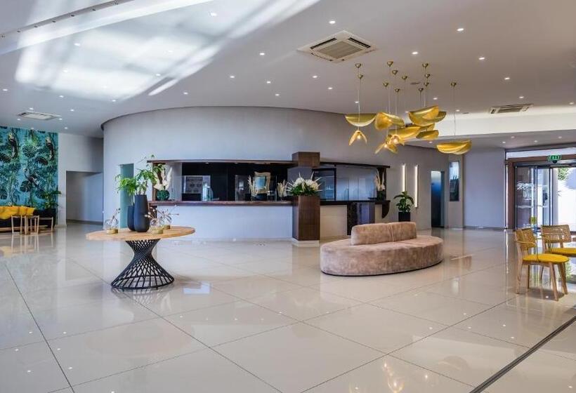 בית מלון כפרי Michelangelo Resort & Spa