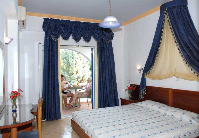 Отель Roda Garden Village