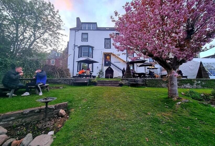 ホテル The Tower Gastro Pub & Apartments