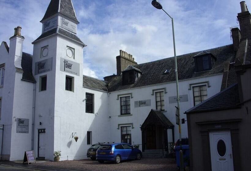 ホテル The Tower Gastro Pub & Apartments