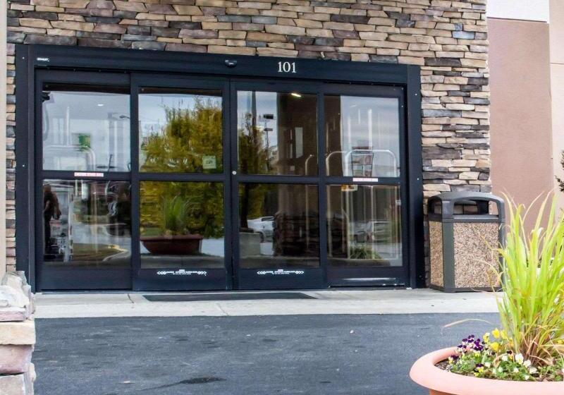 호텔 Country Inn & Suites By Radisson, Roanoke Rapids, Nc