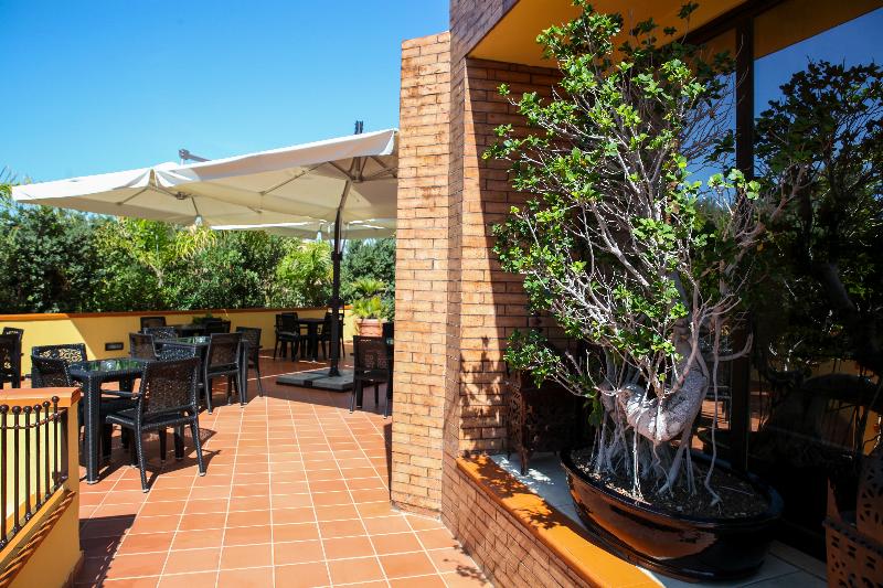 هتل Baia Di Ulisse Wellness & Spa