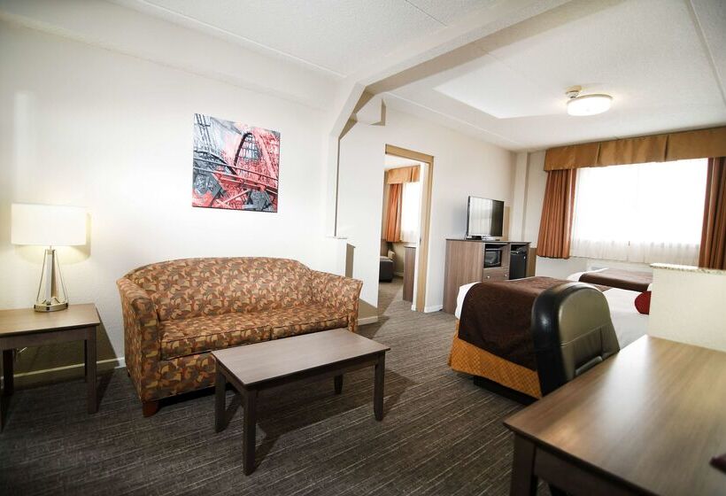 Best Western Plus Sandusky Hotel & Suites