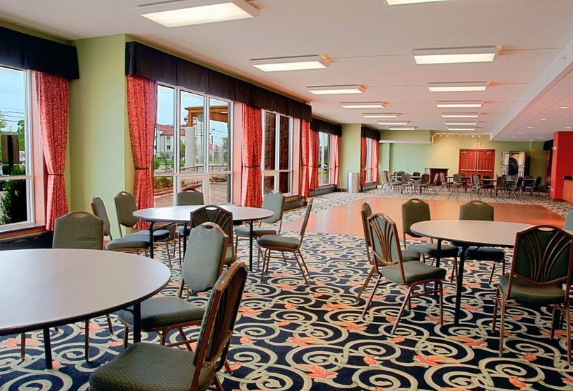 Best Western Plus Sandusky Hotel & Suites