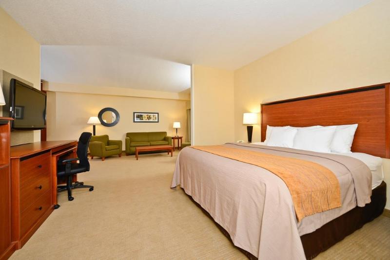 Отель Comfort Inn & Suites Gateway To Glacier National Park
