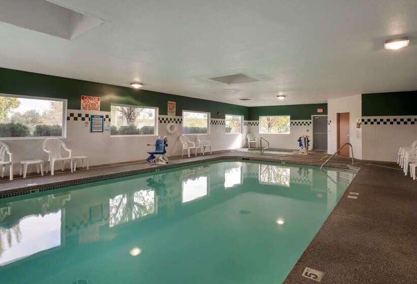 בית מלון כפרי Comfort Inn & Suites Salem