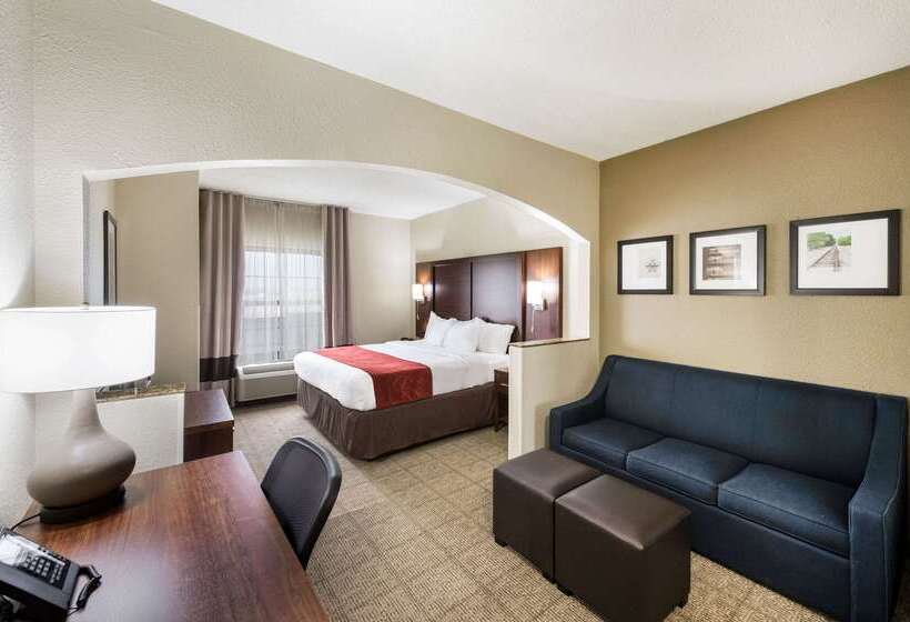 فندق Comfort Suites Monroe