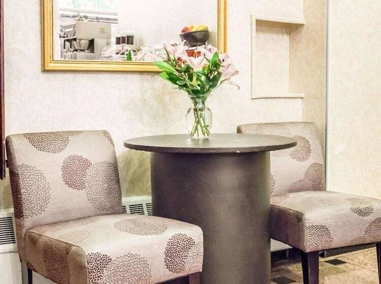 فندق Econo Lodge Times Square